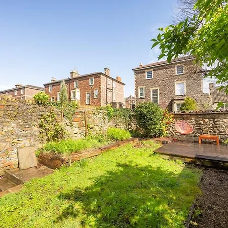 Apartment Spacious And Quiet Ground Floor Flat *
