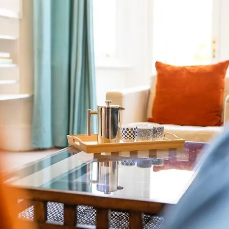 Spacious And Quiet Ground Floor Flat Апартаменты Бристоль