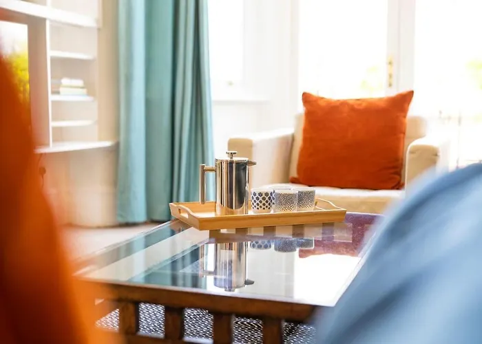 Spacious And Quiet Ground Floor Flat - Free Parking Апартаменты Бристоль