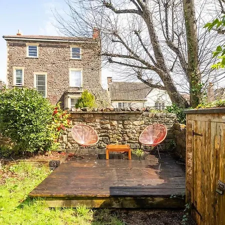 Spacious And Quiet Ground Floor Flat - Free Parking * בריסטול