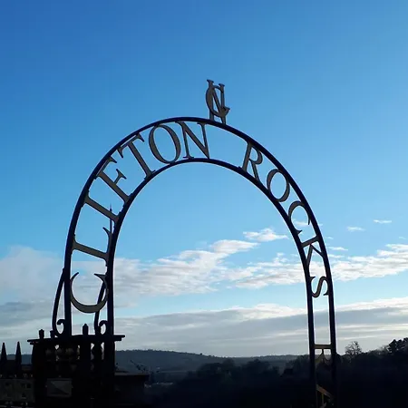 Apartment Spacious And Quiet Ground Floor Flat - Free Parking