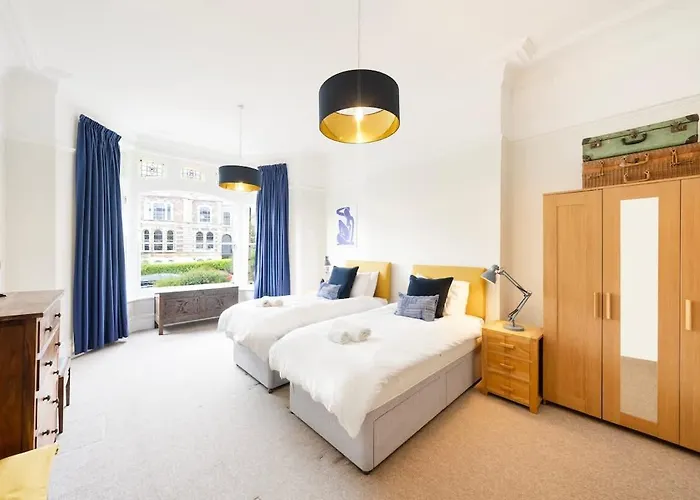 Spacious And Quiet Ground Floor Flat - Free Parking Apartmán Bristol